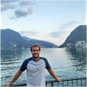 Profesor de inglés especializado en alumnos jóvenes o personas que quieran charlar y mejorar su inglés hablado y escrito