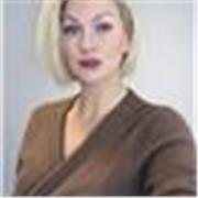 I am a coach and mentor with ten years of experience specialising in mental health and wellbeing. 