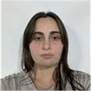 Profesora de lengua y literatura que enseña a todas las edades. Me gustan los chicos y tengo paciencia al trabajar con ellos