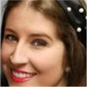 Profesora titulada en Pedagogía, con Máster en Atención Temprana y de Profesorado en Secundaria con más de 10 años de experiencia