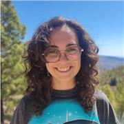 Maestra de inglés, lengua castellana y biología con experiencia en Educación Primaria y primeros niveles de la E.S.O