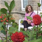 A level examiner and GCSE teacher with years of experience in the private and state sector. Native speaker