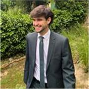 Alumno de universidad de último año el cuál estudia su carrera en Inglés, con facilidad para explicar mi idioma nativo a través de