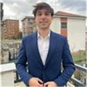 Laureato in Ingegneria Meccanica al Politecnico di Milano offre ripetizioni di materie scientifiche