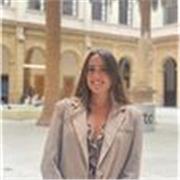 Profesora desde hace 4 años de apoyo escolar a niño de la ESO y en asignaturas como euskera para niños de primaria.