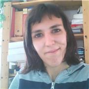 Studentessa universitaria impartisce lezioni di inglese ad alunni di tutte le età e con conoscenza della lingua a tutti i livelli, quindi dal livello A1-A2 (English basements) al livello C1-C2 (advanced/Business English)