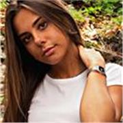 Laureanda in Lingue che offre ripetizioni ai ragazzi di scuole elementari, medie e superiori di inglese, spagnolo, italiano, cinese, storia dell’arte, storia, letteratura italiana, spagnola e inglese