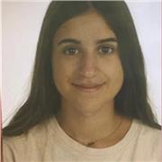 Profesora de primaria apta para todas las edades y niveles