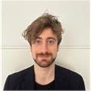 Insegnante di italiano, storia e geografia con laurea magistrale in Scienze Linguistiche