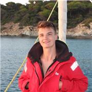 Etudiant en dernière année d'école d'ingénieur propose des cours particuliers de mathématiques, physique ou anglais. Pour les élèves de collège ou lycée