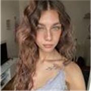 Diplomata al Sandrinelli indirizzo socio sanitario. 
Sono madrelingua francese offro ripetizioni a Trieste 