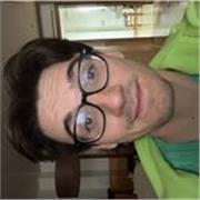 Soy un joven apasionada por la enseñanza y la educación. Estudio pedagogía y trabajo con niños día a día como monitor.