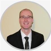  Professional Personal Trainer Who Motivates Clients to Improve Their Physical Health and Well-being 