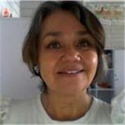 Soy una profesora de FLE y de ELE, altamente calificada y con muchos años de experiencia en contextos franceses, alemanes y latino