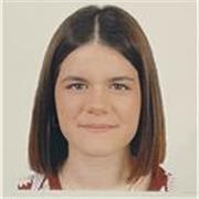 Técnico en educación infantil y apta para impartir clases particulares a niños de primaria.