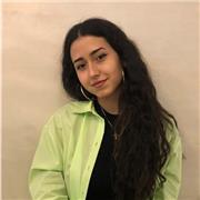 Profesora de fotografía y de inglés ofrece clases particulares (todas las edades y niveles) tanto de apoyo, como para aquellos interesados en la materia.