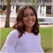 Profesora de inglés imparte clases a jóvenes y adultos!