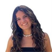 Profesora graduada en Biotecnología preparada para dar clases de Biología, Matemáticas o Química en ESO y Bachillerato online. 