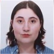 Soy una persona sociable, responsable, empática y puntual que busca dar clase desde primaria hasta bachillerato