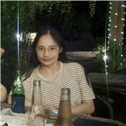 Englischnachhilfelehrerin für Englisch, die alle Kinder jeden Alters unterrichten kann