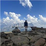 Offro lezioni a bambini frequentanti la scuola primaria e secondaria di primo grado.