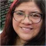 Profesora de Inglés para clases virtuales, experiencia con estudiantes de básica y media, preparación de exámenes internacionales