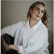 Professional working singer with teaching experience