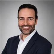 Formador de IA aplicada. Enseño ChatGPT, herramientas de IA y automatización online a alumnos y profesionales.