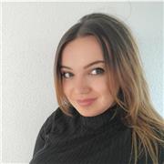 Se vuoi imparare la lingua di Molière, ci sono.  :)