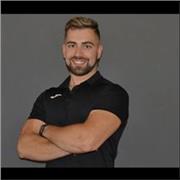 Entrenador personal titulado y con experiencia, ofrece clases personalizadas y planes de entrenamiento a corto, medio y largo plazo