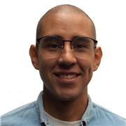 Profesional en trabajo social ofrece clases en el área de las ciencias sociales para niñas y niños que necesiten refuerzo escolar