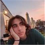 Productor musical cuyo objetivo es impulsar a nuevos músicos y productores