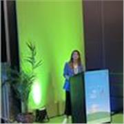 Profesora universitaria de enfermería, doctora y especialista en cuidados críticos y cardiología
