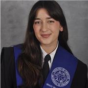 Graduada en Bioquímica que da clases presenciales u online de Biología y Bioquímica
