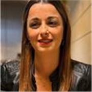 Me defino como una joven emprendedora, ambiciosa y con ganas de asumir retos.
Voy a dar clases a personas con ganas de aprender.