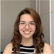 Profesora de educación primaria imparte clases online y presencial a todos los alumnos de entre 6 y 12 años