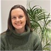 Native English tutor for all ages, trained primary school teacher from England