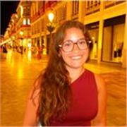 Soy una estudiante de Educación primaria la cual termina el año que viene, por lo que esta oportunidad me daría experiencia.