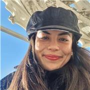 I am an English native speaker, with a TESOL qualification. I taught english in class and private 1-1 sessions for 6 months