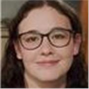 Alumna matriculada en magisterio infantil y primaria con la especialidad de inglés (PIMM)