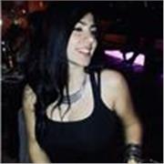 Profesora de ingles con 5 anos de experiencia, ofrece clases online por adultos.
Utilizo principalmente la comunicación