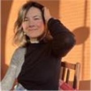 Certified English teacher with more than 10 years of experience, teaching online.