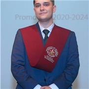 Hola soy Nicolás, entusiasta, alegre, trabajador y quiero dar clases de programación.