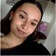 Étudiante, je suis capable d'enseigner de nombreuses matières de la primaire jusqu'au lycée. 