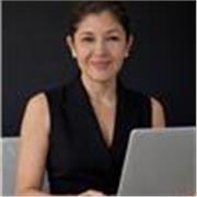 Soy una profesora enfocada en transformar habilidades comerciales desde un enfoque práctico y humano. Más allá de enseñar técnicas