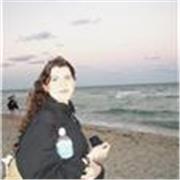 Englisch-Tuto, der Kinder aller Altersgruppen unterrichten möchte.