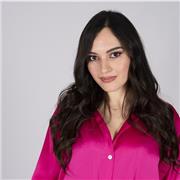 Sono una docente di latino, impartisco lezioni di latino per liceali