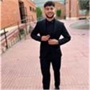 Estudiante de ADE y lenguaje español nativo para enseñar a extranjeros, árabes e ingleses.