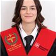 Chica de 22 años con el título de monitora de ocio y tiempo libre. Me encargo de niños de primaria sobretodo