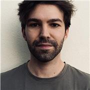 Ragazzo con Laurea magistrale in Ingegneria Gestionale impartisce lezioni di matematica per ragazzi di scuola media e superiore